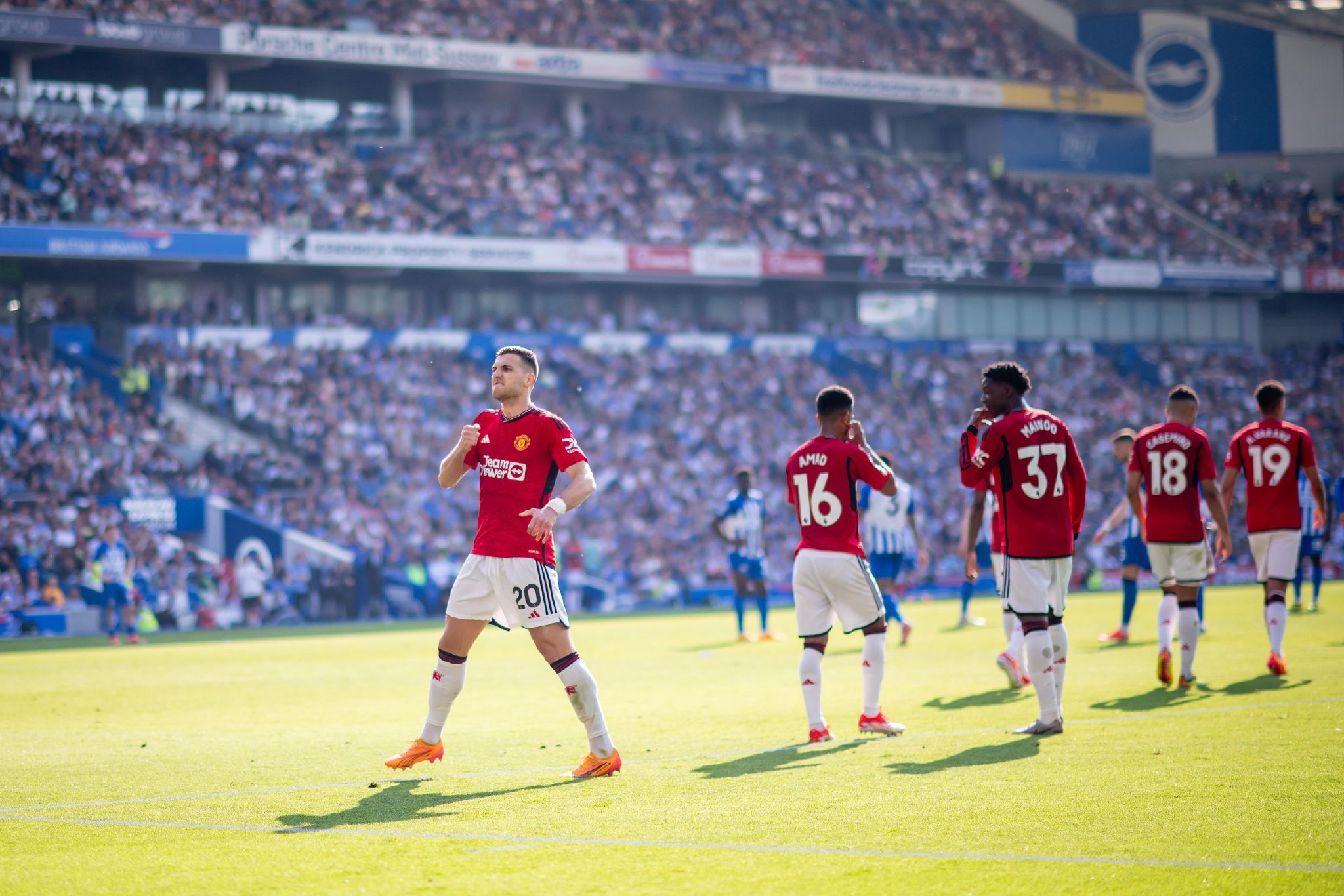 稳坐首轮榜 稳坐首轮榜