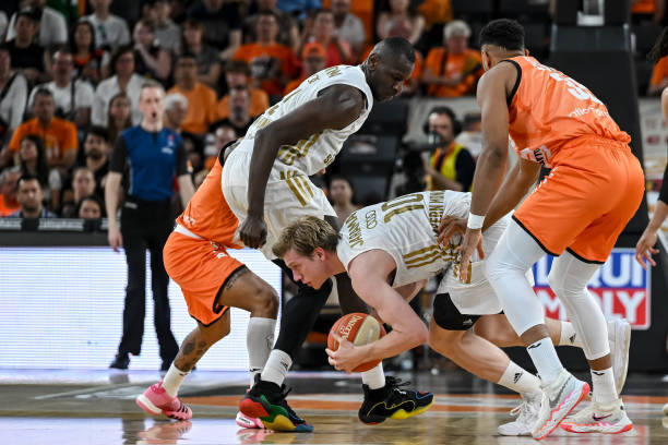 刷新了俱乐 刷新了俱乐